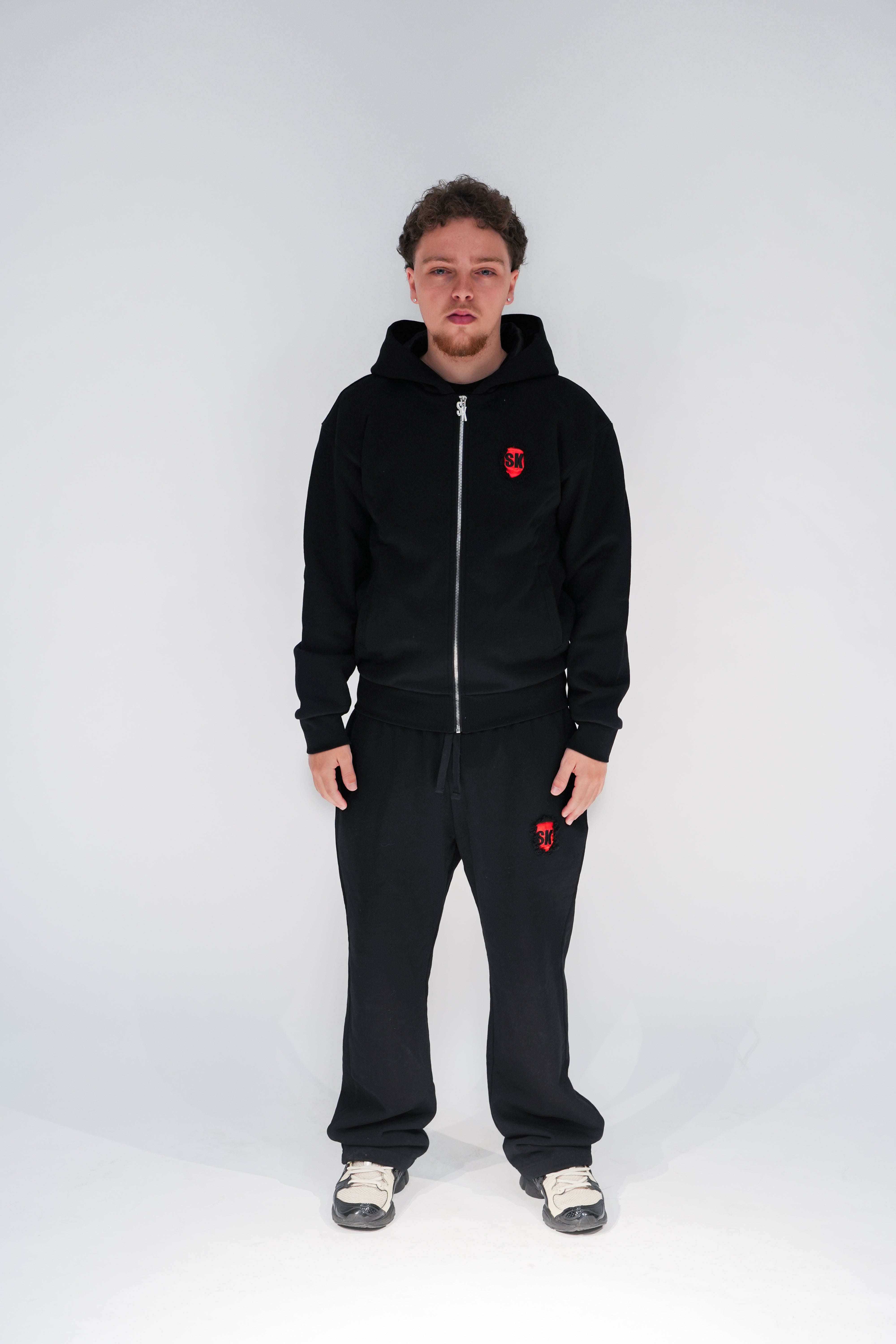BLACK TEAR-OFF JOGGER
