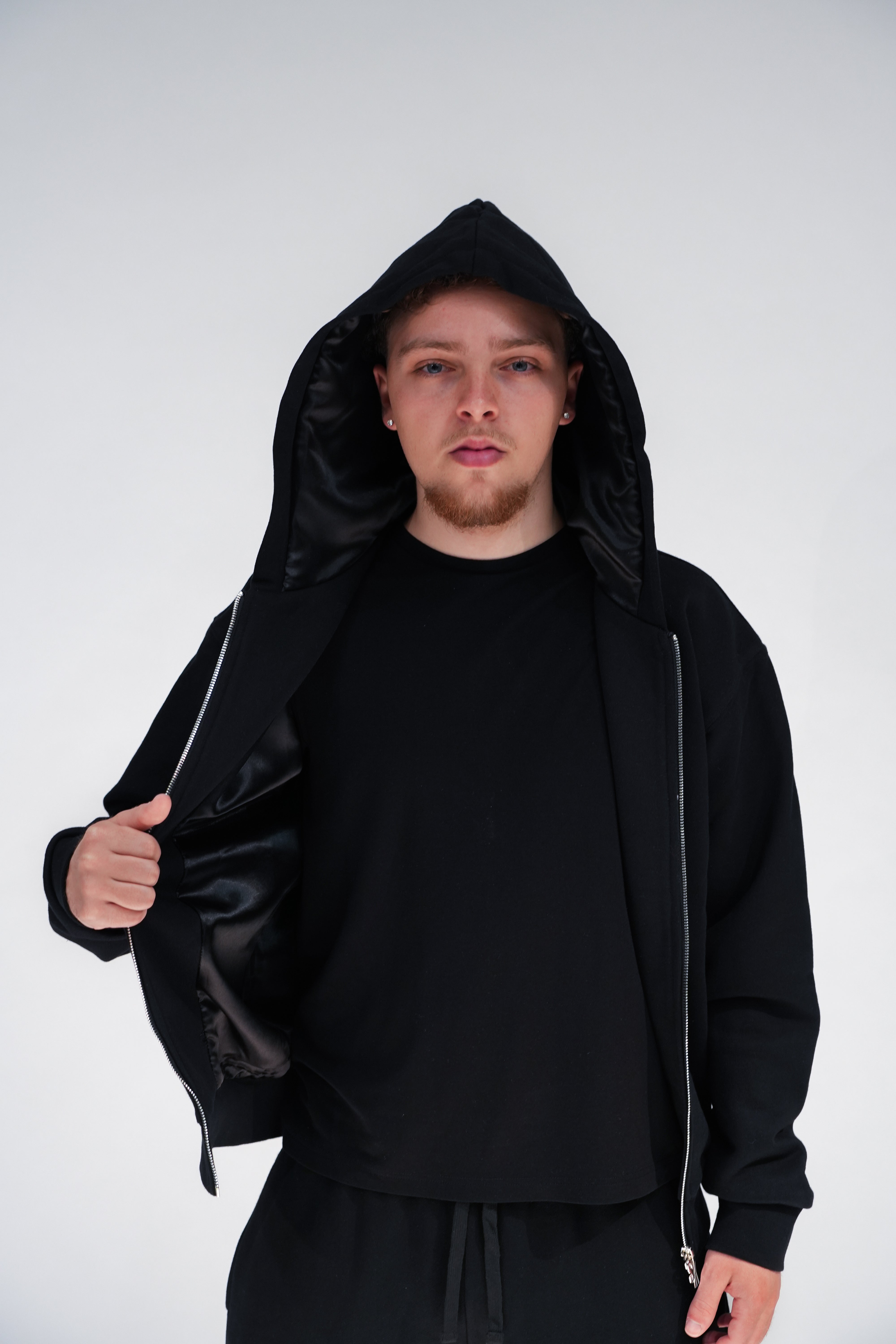 BLACK TEAR-OFF JACKET