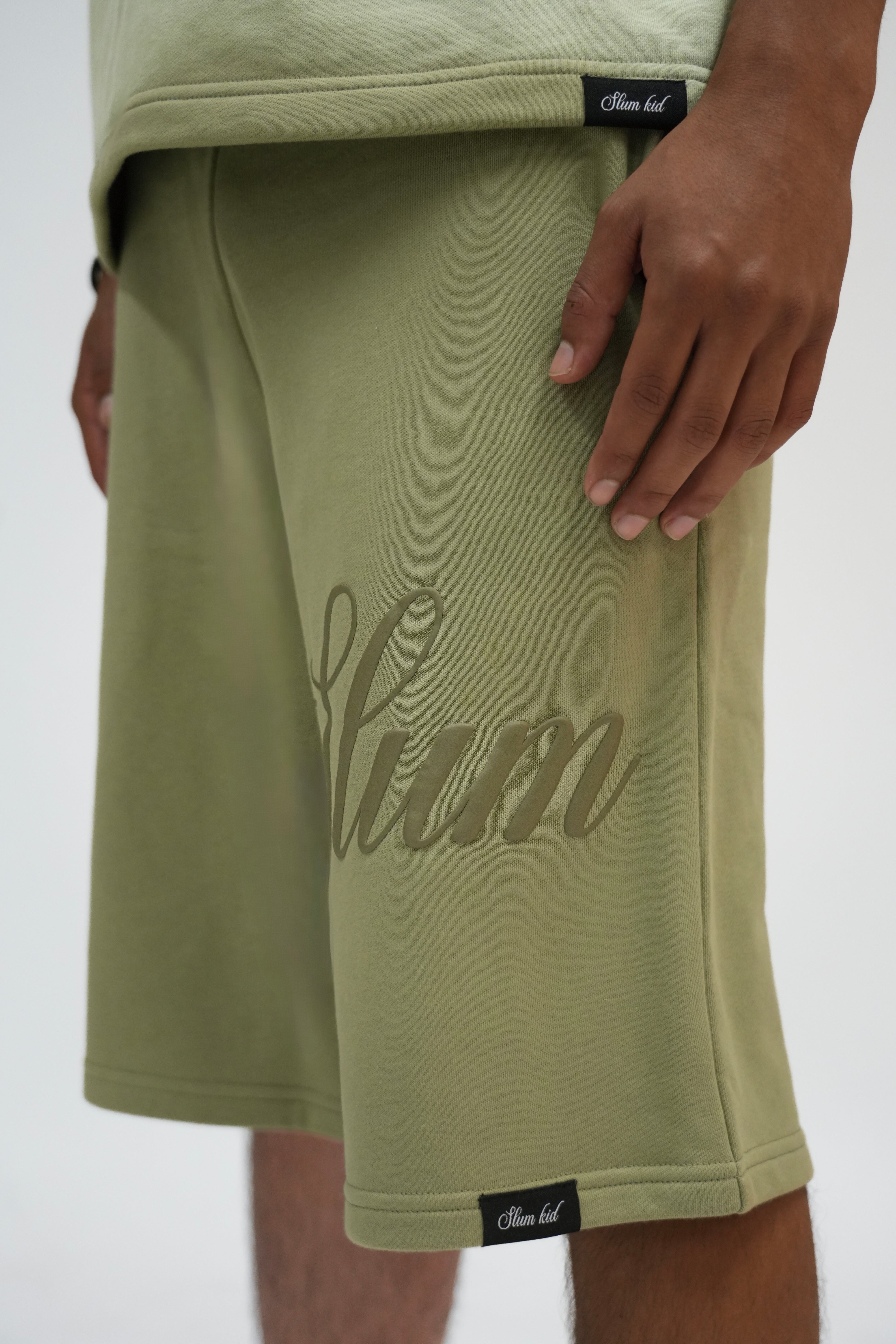 GREEN KAKI SHORT